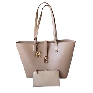 Michael Kors Carson Carryall Tote and Smartphone Wallet Bundle Pebbled Leather